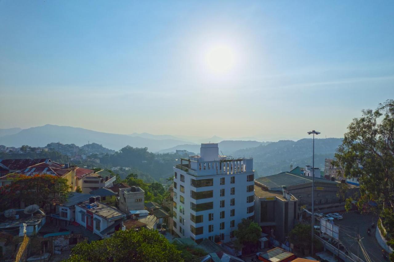 Emerald Hotel Āīzawl Exterior foto